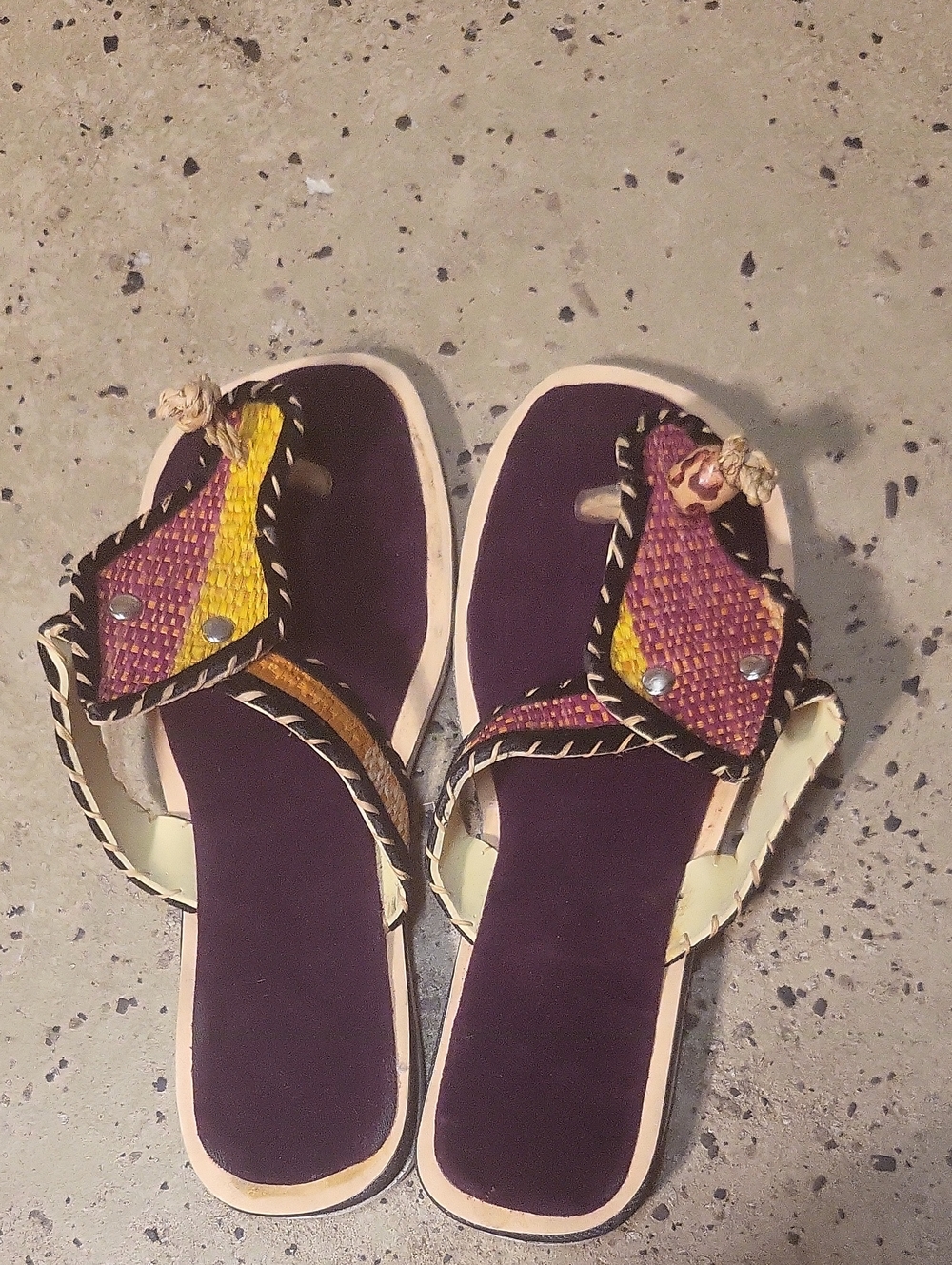 AFRICAN Safari Women’s Purple and Yellow Artisan Thong Sandals Size 6
